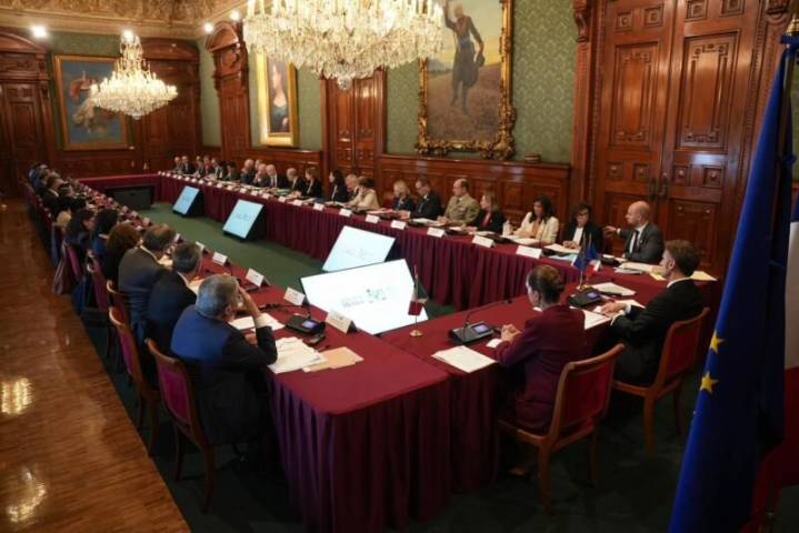 Busca Sheinbaum fortalecer relación económica y científica con Francia durante visita de Macron