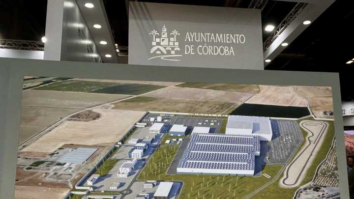 Córdoba busca en Asturias socios para su base logística del Ejército de Tierra