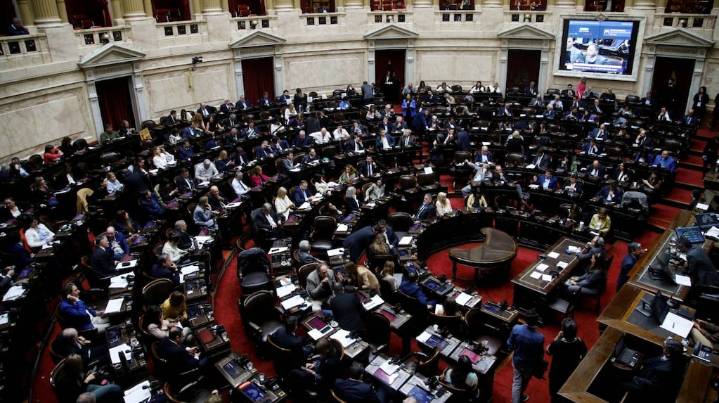 Los gobernadores relanzan su armado en Diputados y negocian un bloque ampliado para presionar por fondos y obras