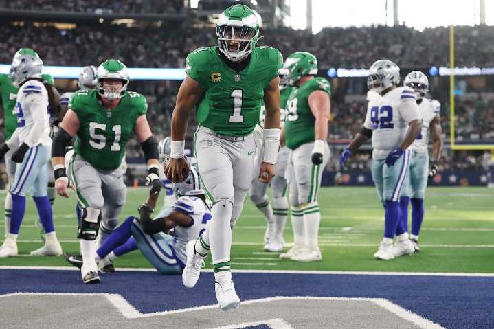 Eagles vs. Bears predictions: DraftKings Jalen Hurts Anytime TD Prop and best bets for Thanksgiving