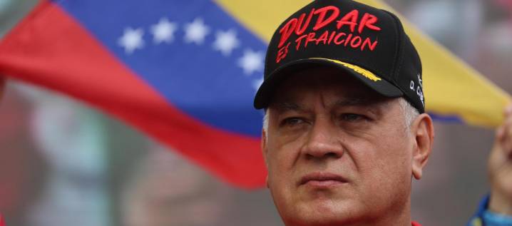 "Venezuela decide quién vuela y quién no": Diosdado Cabello