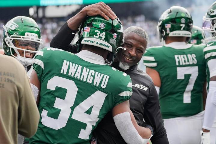 Jets logran touchdowns en devolución de kickoff y vencen 27