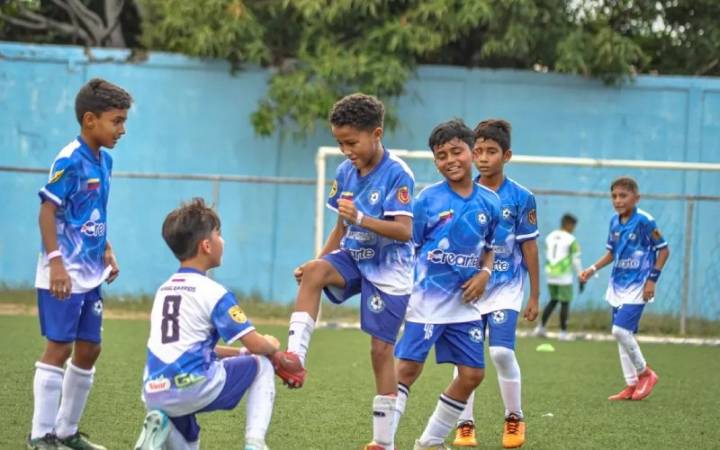 Continúa la acción del fútbol menor con la Menca Cup en Barcelona