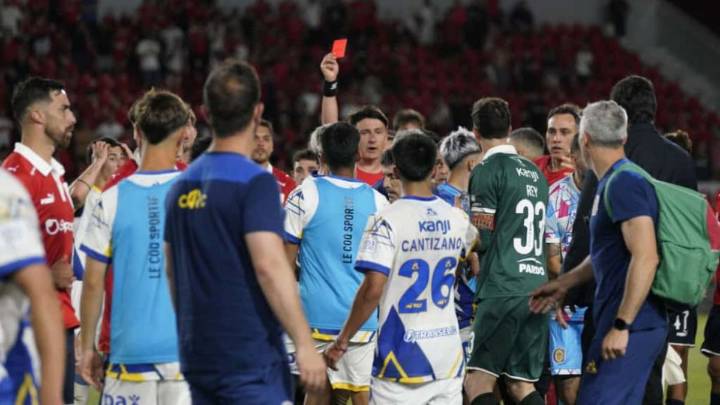 Un cierre que convirtió la visita a Independiente en una mala noche para Central