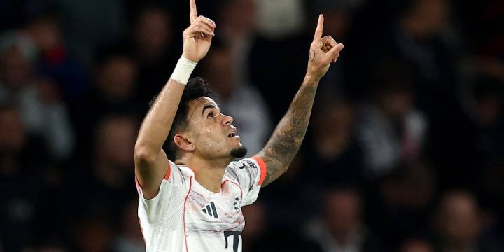 Luis Díaz envió sentido  mensaje a Achraf Hakimi tras la fuerte patada que le valió la expulsión en el PSG vs. Bayern Múnich: “Fue una noche llena de emociones”