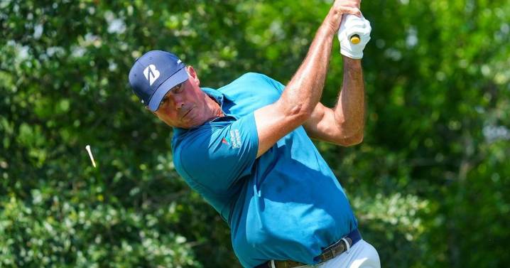 Kuchar trying to decide if it's worth using a career money exemption for a full PGA Tour card