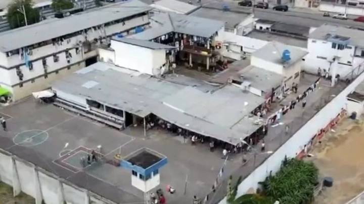 Brutal motín en Ecuador deja 27 muertos por asfixia y cuatro asesinatos