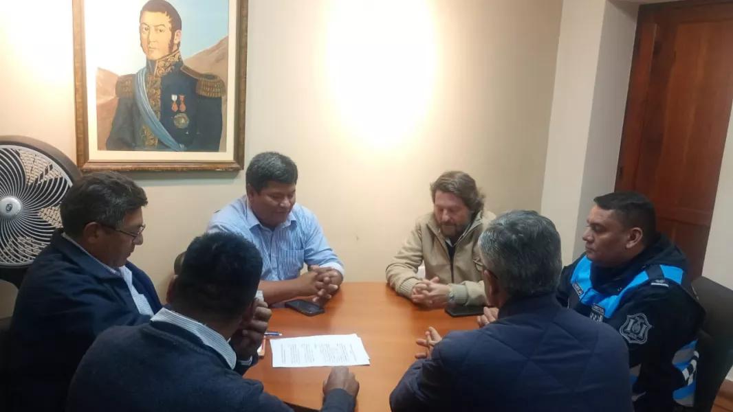 Guachipas: Provincia y Municipio planificaron una agenda de acciones preventivas viales