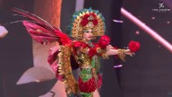 Fátima Bosch desfiló en la Gala de traje típico de Miss Universo 2025 con este look