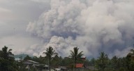 Indonecia en alerta tras la erupción del volcán Semeru en la isla de Java