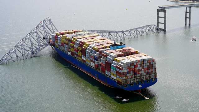NTSB finds 2 blackouts struck huge cargo ship before it crashed into Baltimore bridge