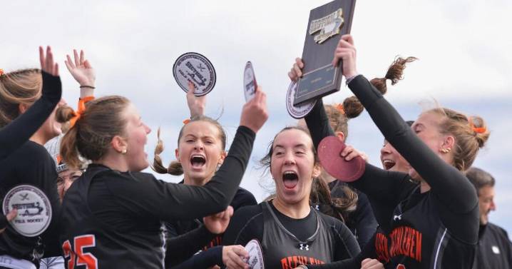 Bethlehem field hockey title, tops Guilderland in 6 photos