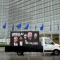 EU moves to delay 'high-risk' AI rules, cut cookie banners