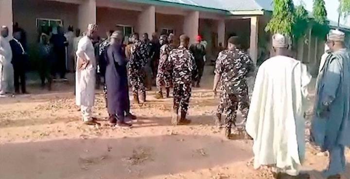 Secuestran a decenas de alumnas de una escuela católica en Nigeria