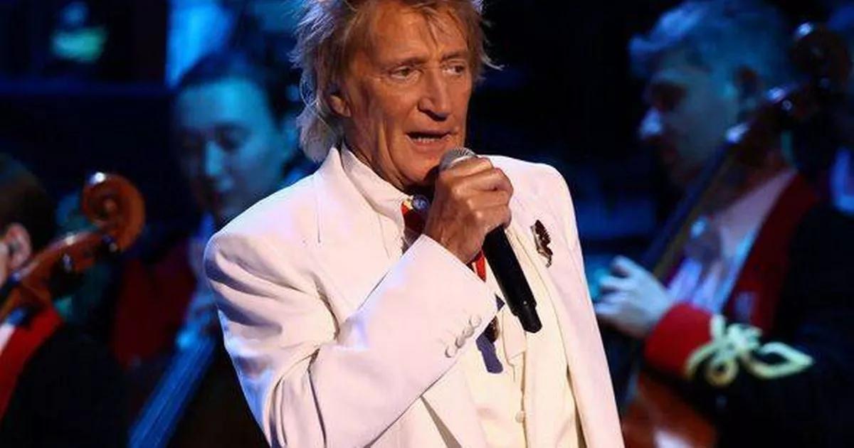 BBC viewers divided minutes into Rod Stewart's Festival of Remembrance show
