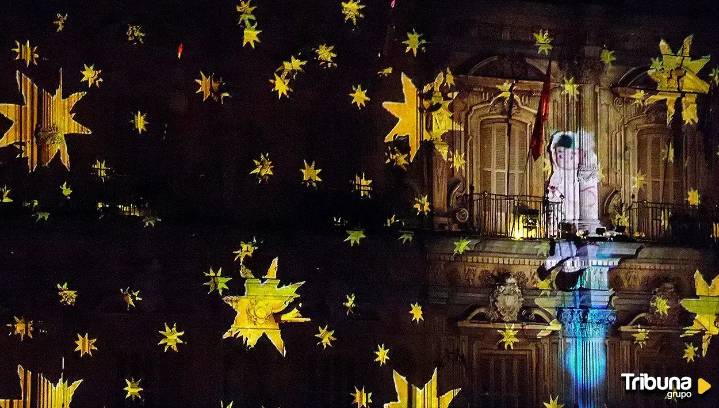 El videomapping y el astronauta, la joya navideña en la Plaza Mayor