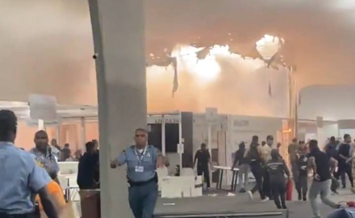 Incendio en sede de la COP30 provoca evacuación de asistentes a la cumbre climática en Brasil