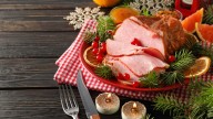 The Best Grocery Store Chains To Buy A Christmas Ham, According To Customers