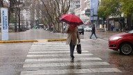 Llegó la lluvia y bajó la temperatura: ¿Cómo sigue el tiempo durante el fin de semana?