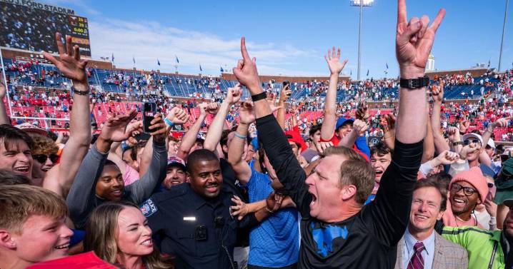 Era of supersized conferences can lead to supersized chaos