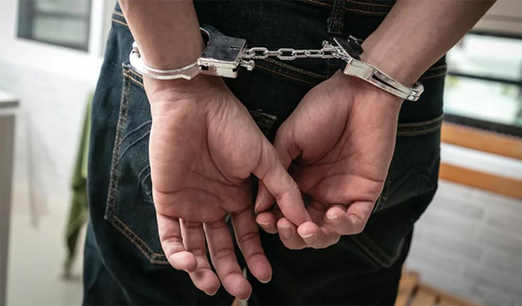 Joven de 16 años arrestado por aterrador abuso sexual a una anciana de 87 años