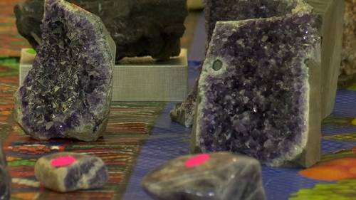 Gem and Mineral Show hosts 1st annual holiday event in Fresno