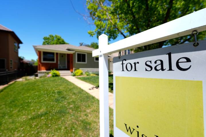 Average US long-term mortgage rate falls to 6.23%, ending 3