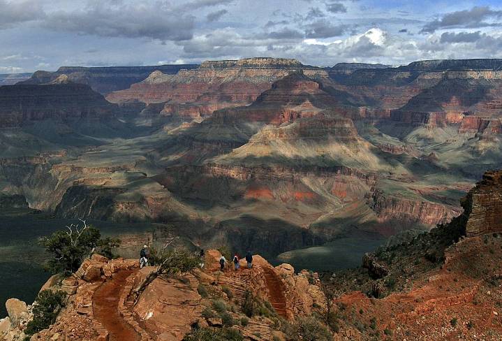 National Parks to raise fees for millions of international tourists to popular US parks