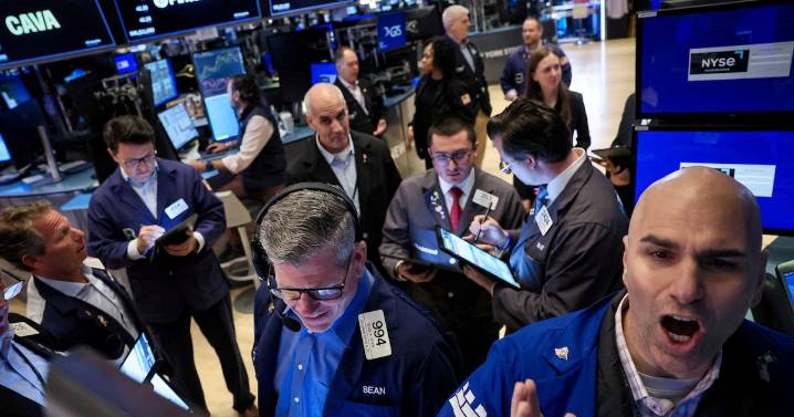 Wall Street cae ante temores sobre las empresas ligadas a la IA y advertencias de Goldman Sachs y Morgan Stanley