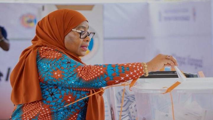 Presidenta de Tanzania gana elecciones disputadas con el 97% de los votos, según datos oficiales