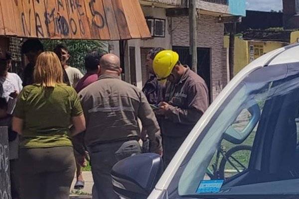 OPERATIVO DPEC! Después del corte masivo la Dirección Provincial incorpora como nuevos usuarios a vecinos de Molina Punta