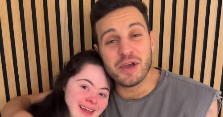 Vito Coppola has Strictly fans saying same thing with Ellie Goldstein 'dancing' update