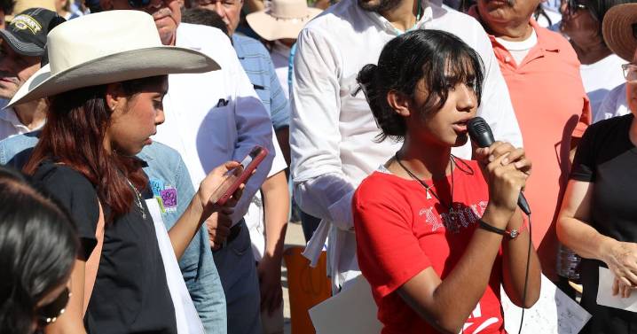 Jóvenes de la Generación Z encabezaron marchas en Cajeme y Nogales para exigir seguridad, justicia y paz tras el asesinato del alcalde de Uruapan