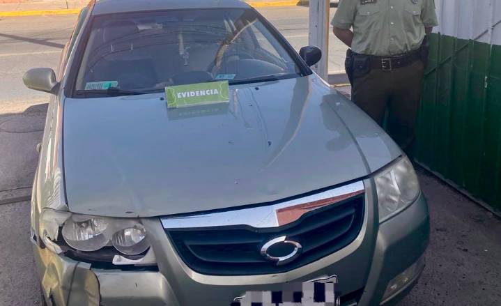 Tres sujetos con amplio prontuario policial fueron detenidos en La Cruz por movilizarse en automóvil robado en La Calera