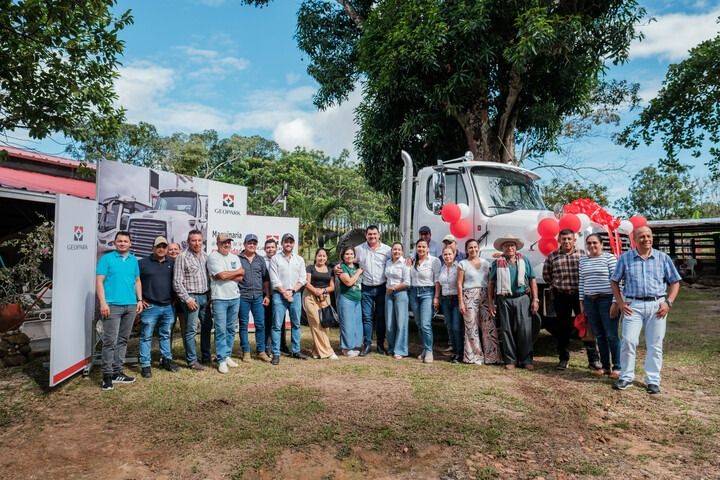 GeoPark entregó maquinaria amarilla para mejorar las vías de Tauramena