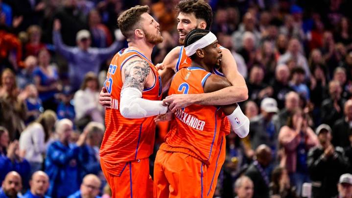 Sick Gilgeous-Alexander still looks like MVP as Thunder beat Timberwolves for 10th straight win