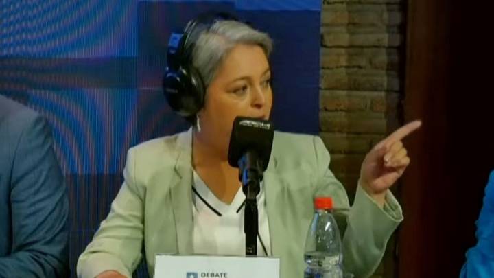 Jara asegura que "sectores de Kaiser, Matthei y Kast" se opusieron a que mujeres tuvieran reconocimiento previsional