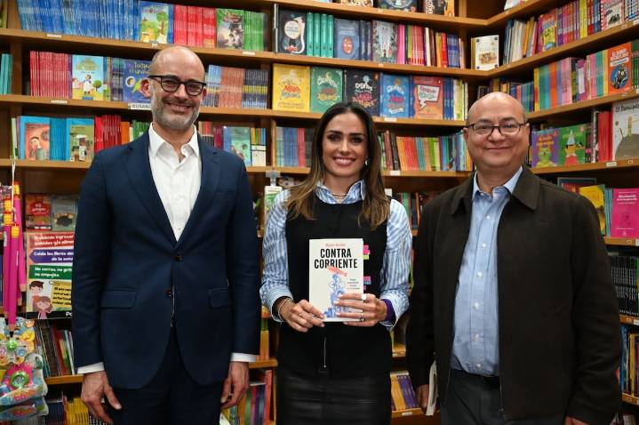 Presentan “Contracorriente”, para gobernar sin corrupción ni intereses personales