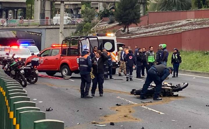 Accidente vehicular en Anillo Periférico deja una persona sin vida y dos lesionados