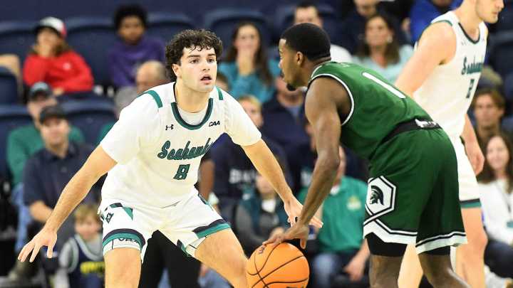 UNCW basketball showcases balance, star power in rout of…