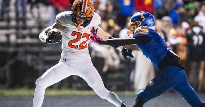 Middletown football rolls over rival Walkersville and into playoffs