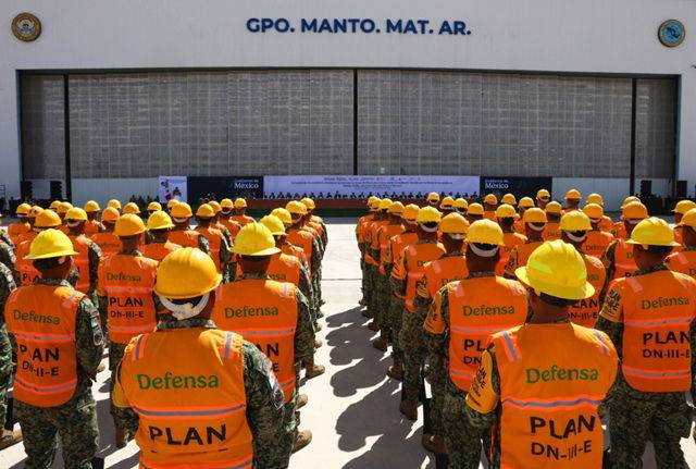 Presidente Claudia Sheinbaum reconoce a personal que atendió al pueblo tras las lluvias intensas