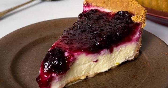 Tarta de yogur y arándanos, para darle un poco de frescura a la jornada