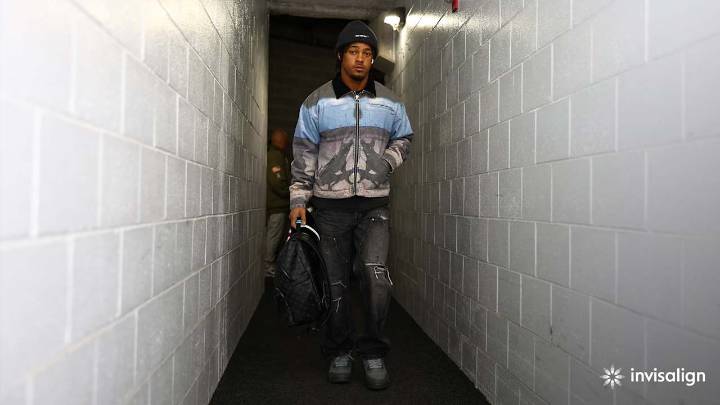📸 GAMEDAY: Giants arrive at Soldier Field