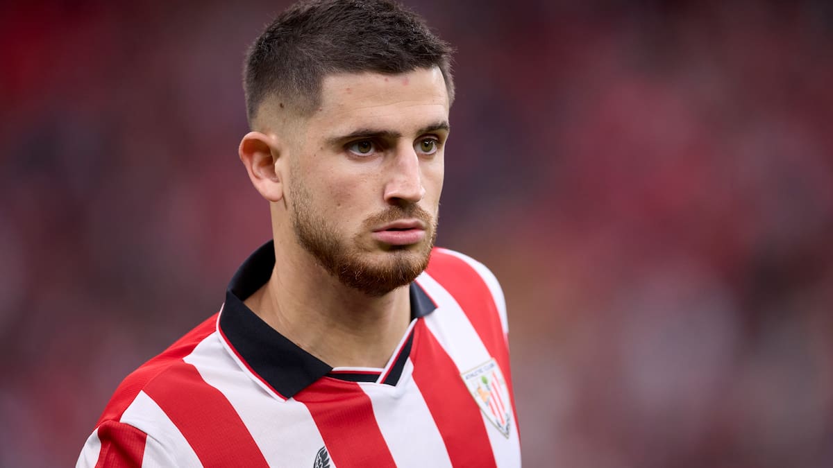 Oihan Sancet será baja también ante el Real Madrid: dos partidos de sanción por la expulsión por su patada a Fermín López