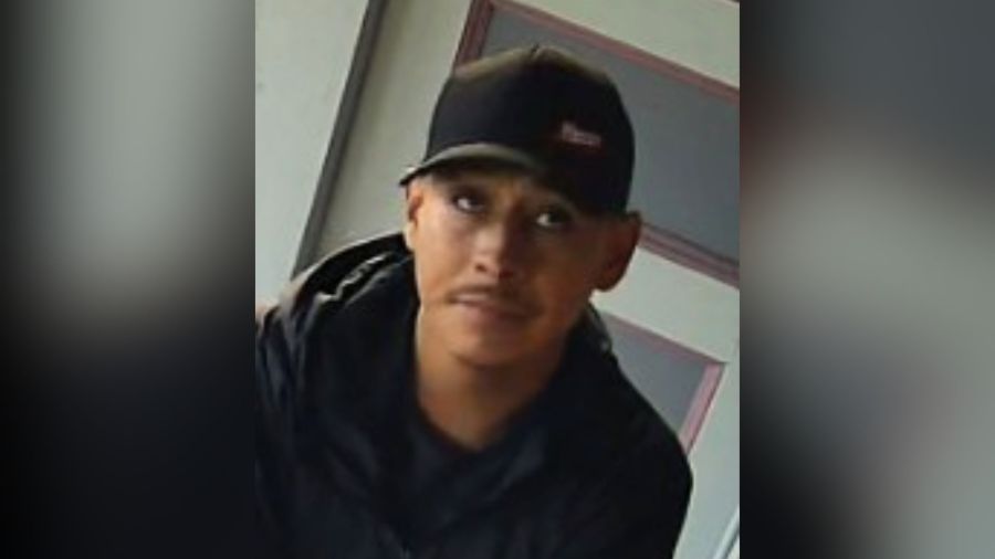 USC police warn of man posing as building manager to enter student homes