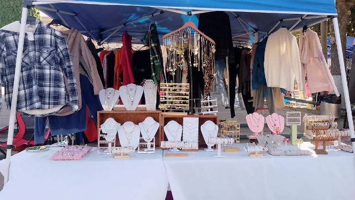 ¿Ya te diste una vuelta? Disfrutan del Buen Fin a la Plaza del Ángel