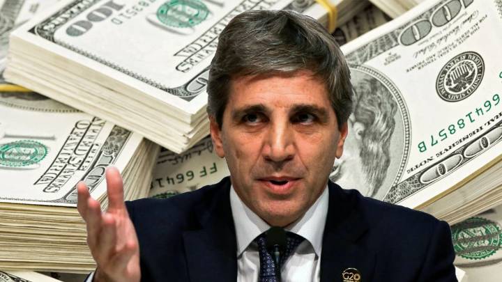 Luis Caputo lo hace de nuevo: "Andá a dormir tranquilo que con el dólar no pasa nada"