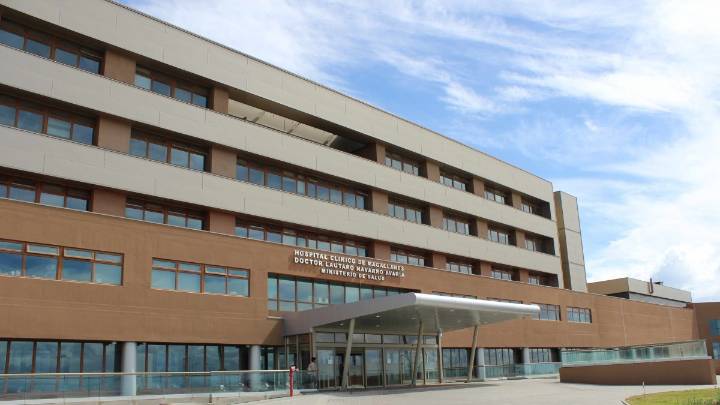 Trabajador sufre grave fractura tras ser aplastado por caja de cambios de camión tolva en Magallanes