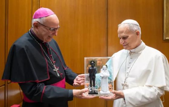 Papa pide buscar el diálogo para resolver tensiones entre EE. UU. y Venezuela